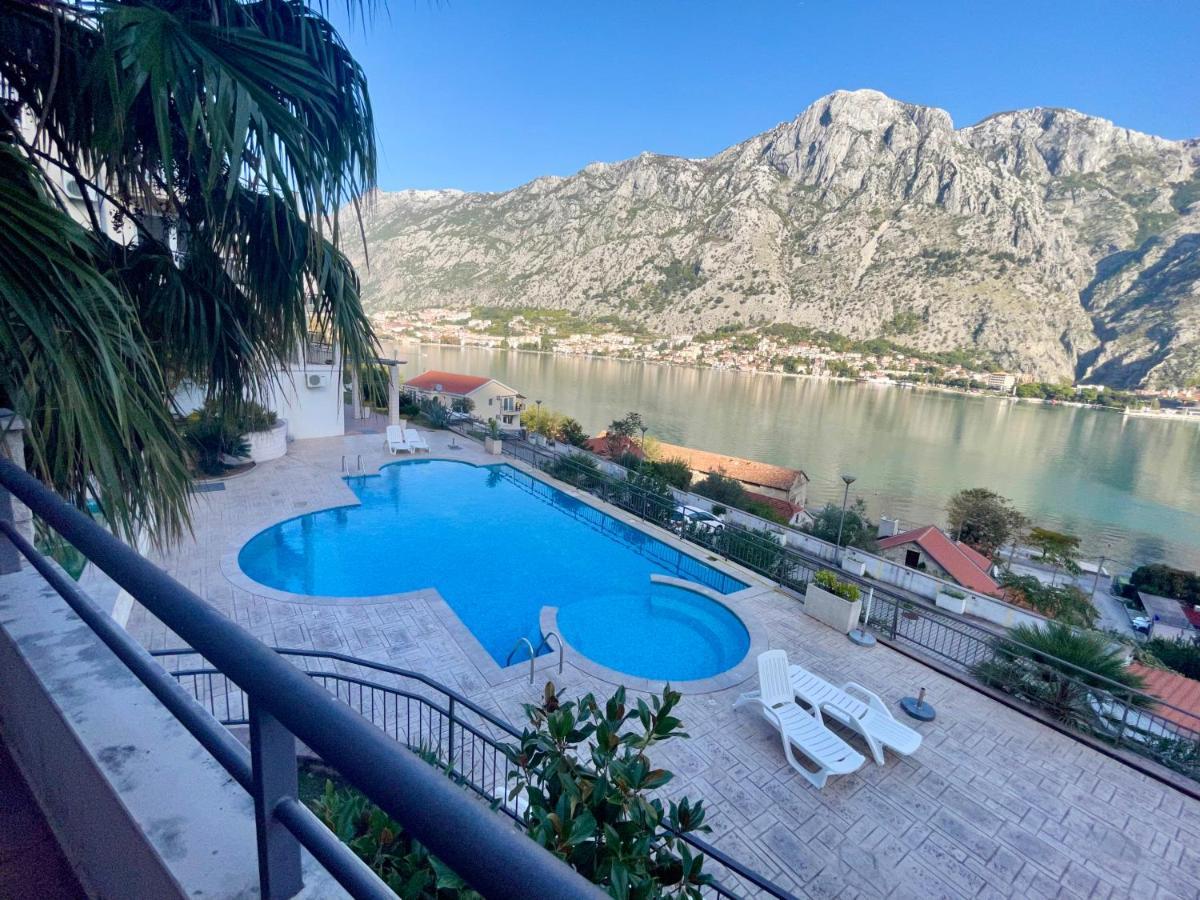 Апартаменти Stunning View To Kotor Bay And Old Town - C2 Vista Muo Екстер'єр фото
